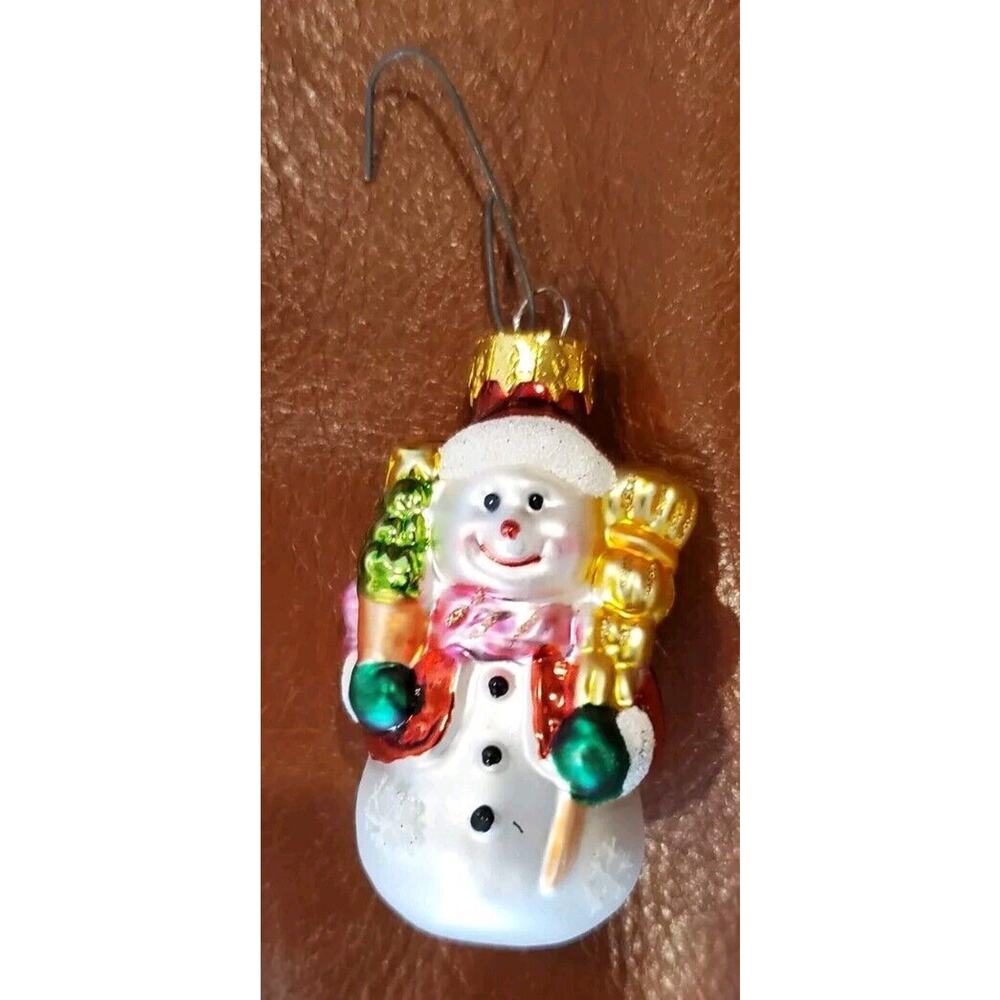 VTG 2 Inch Unique Treasures Detailed Glass Painted Snowman Christmas Ornament #1